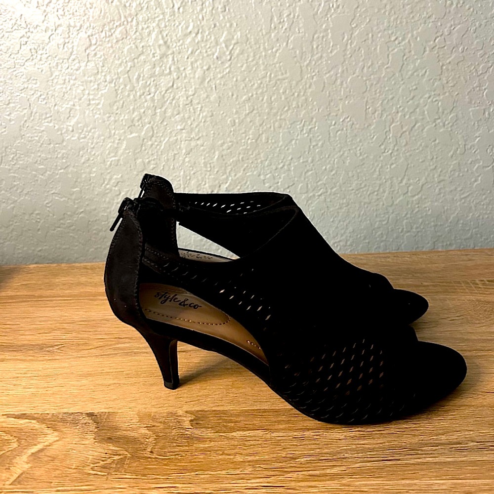 Style & Co. - Picture 4 of 4
